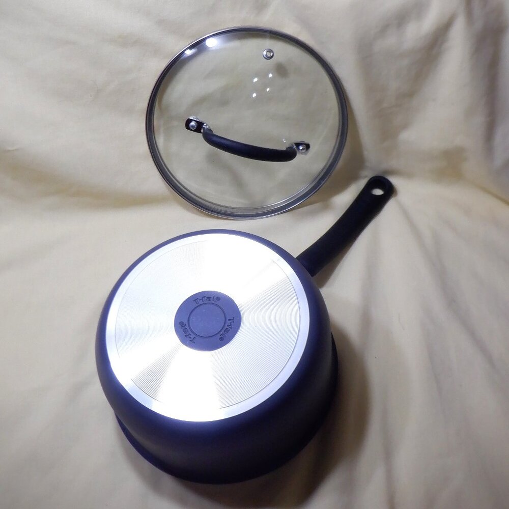 ~~~ T-Fal ~~~ POT with LID ~ Brand New / Never Used